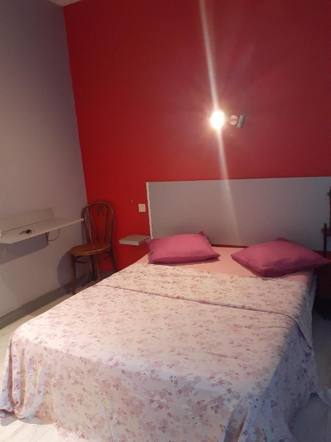 Le Fecamps Hotell Bolbec Exteriör bild