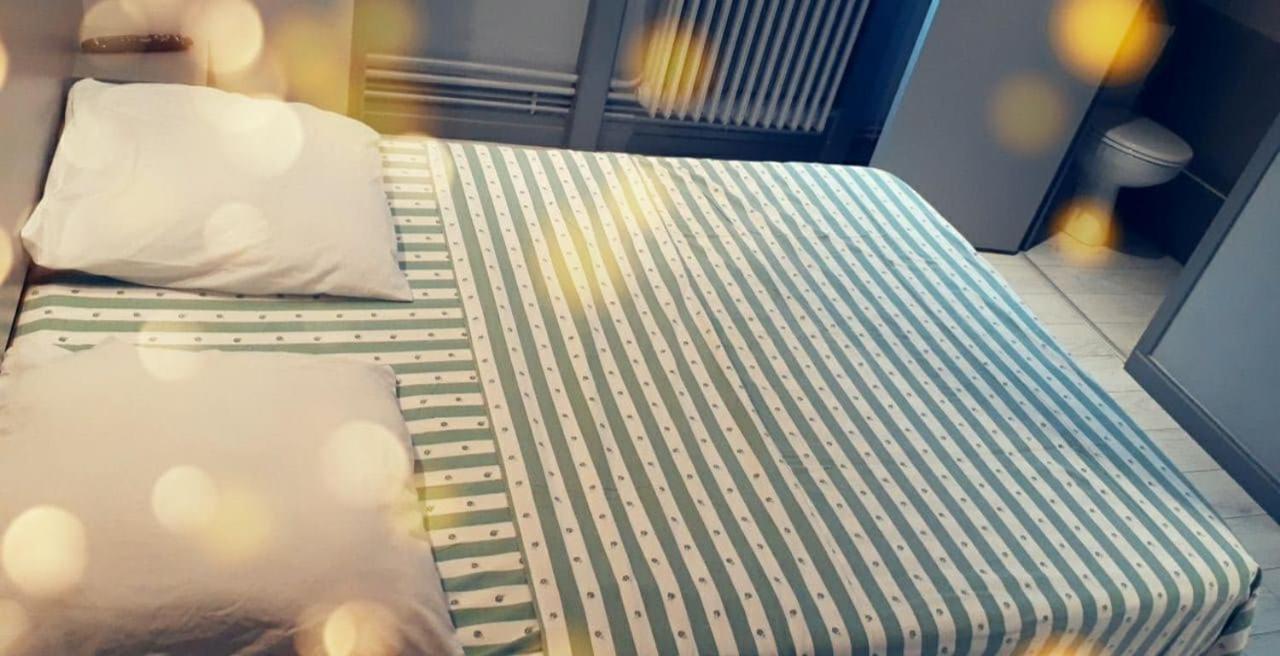 Le Fecamps Hotell Bolbec Exteriör bild