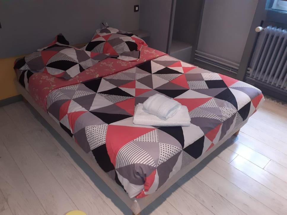 Le Fecamps Hotell Bolbec Exteriör bild
