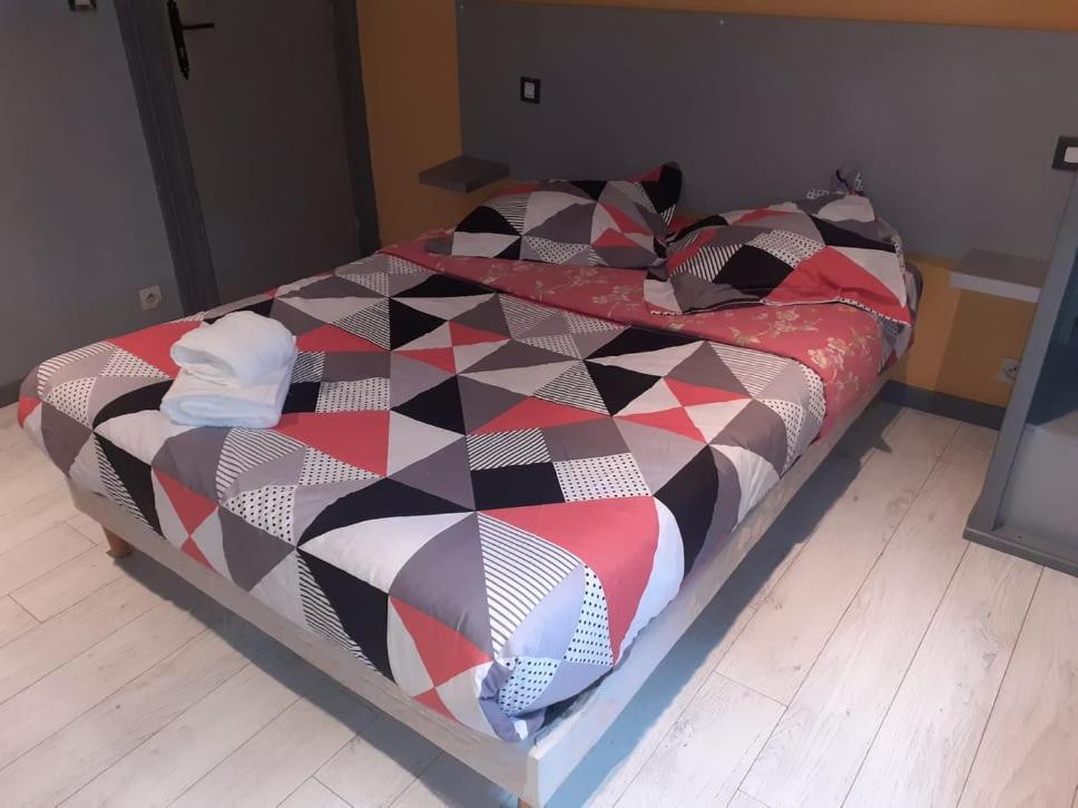 Le Fecamps Hotell Bolbec Exteriör bild
