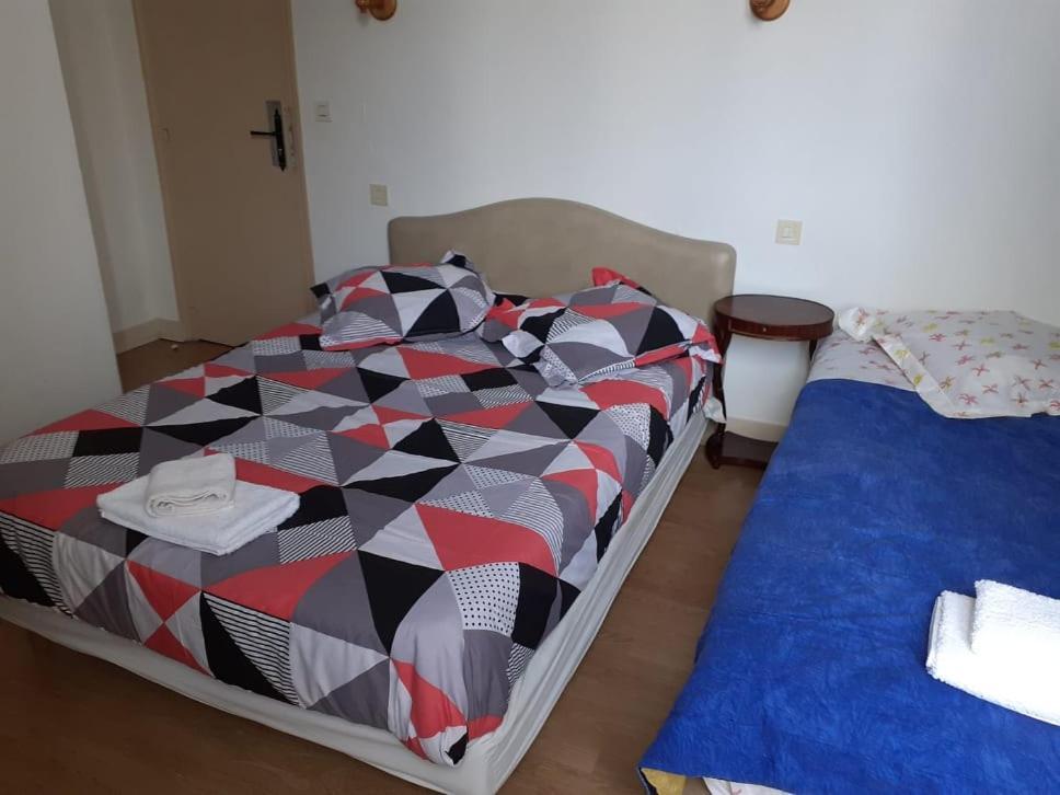 Le Fecamps Hotell Bolbec Exteriör bild
