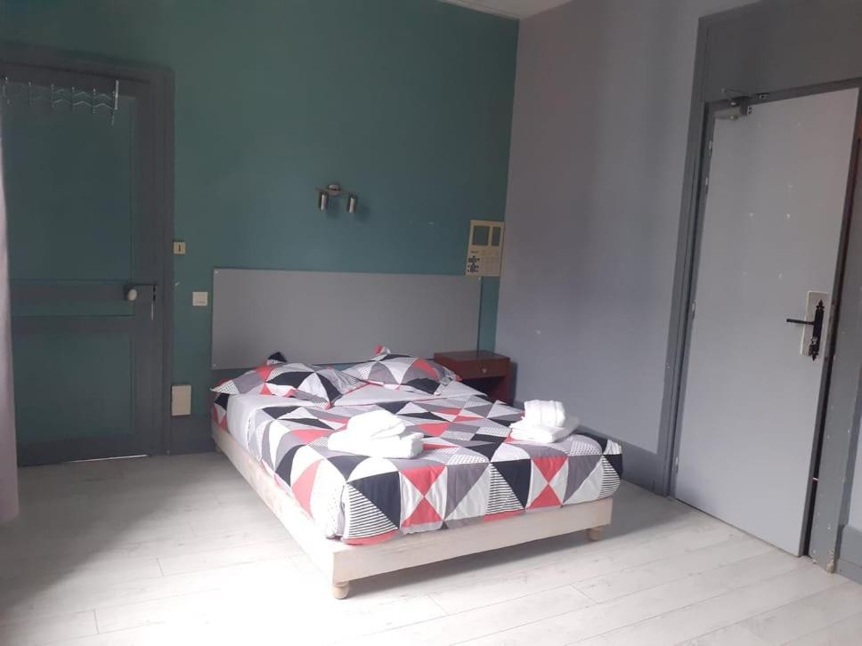 Le Fecamps Hotell Bolbec Exteriör bild