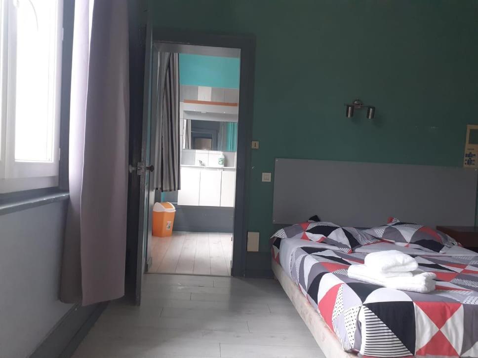 Le Fecamps Hotell Bolbec Exteriör bild