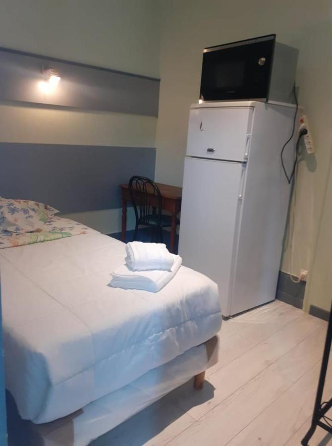 Le Fecamps Hotell Bolbec Exteriör bild
